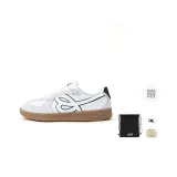 Simple White (Gift Included)