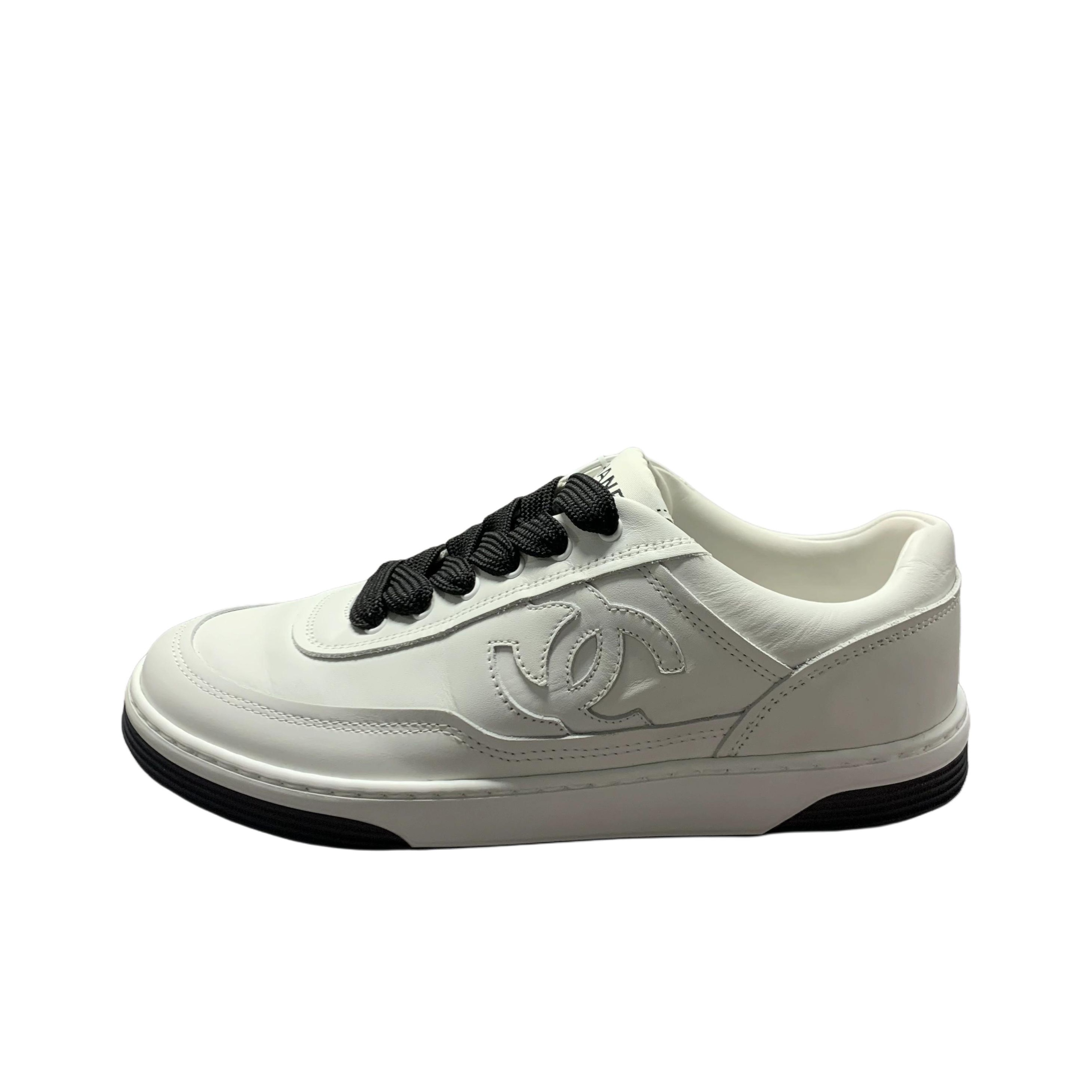 CHANEL Low-Top Skateboard Shoes Unisex White - POIZON