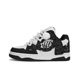 Black White (Fleece-Lined)