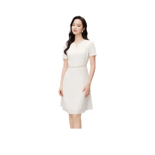 KORADIOR 로우 화이트 여성 반팔 원피스
