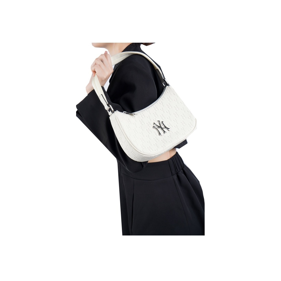 MLB Embo Monogram New York Yankees Hobo Bag White - POIZON