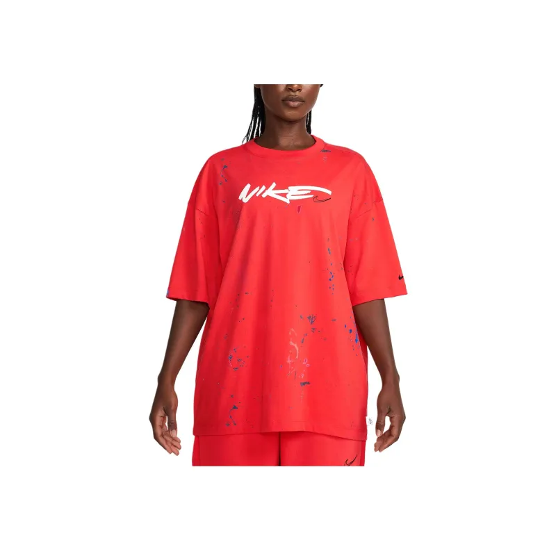 Nike Sportswear Breaking Women's Oversized Short-Sleeve T-Shirt-0