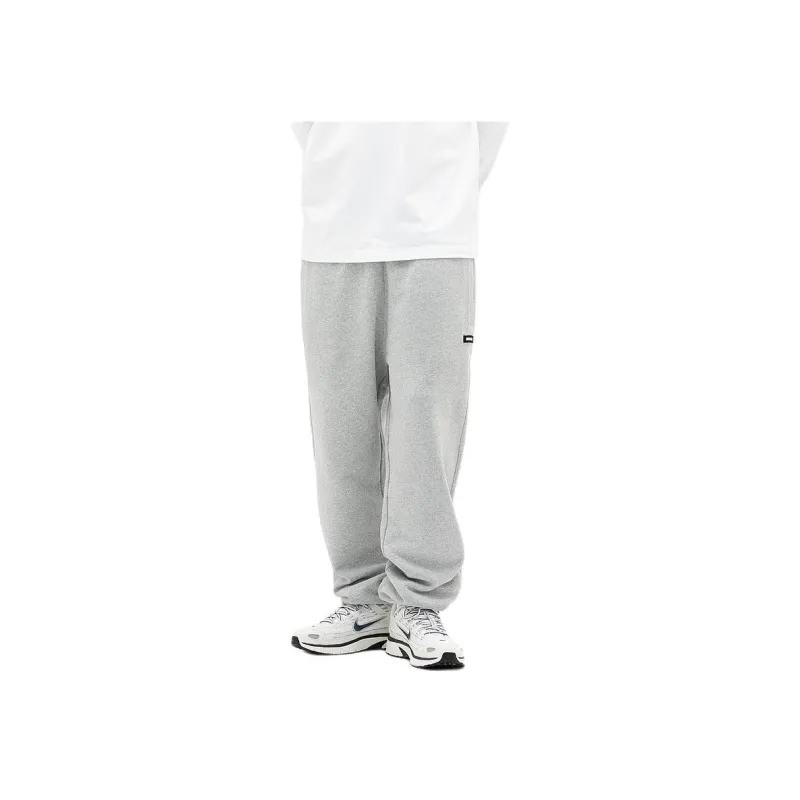 UNDEFEATED FW24 Knitted Sports Pants Unisex-3