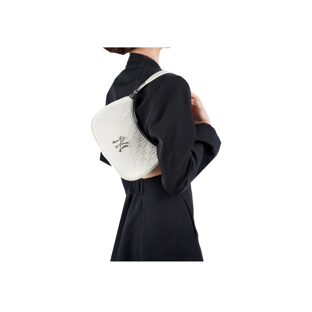 MLB■Classic Monogram Embo Hobo Bag ■送料込 MLB] Classic Monogram New Embo Hobo Bag BOS D.Cream | eBay