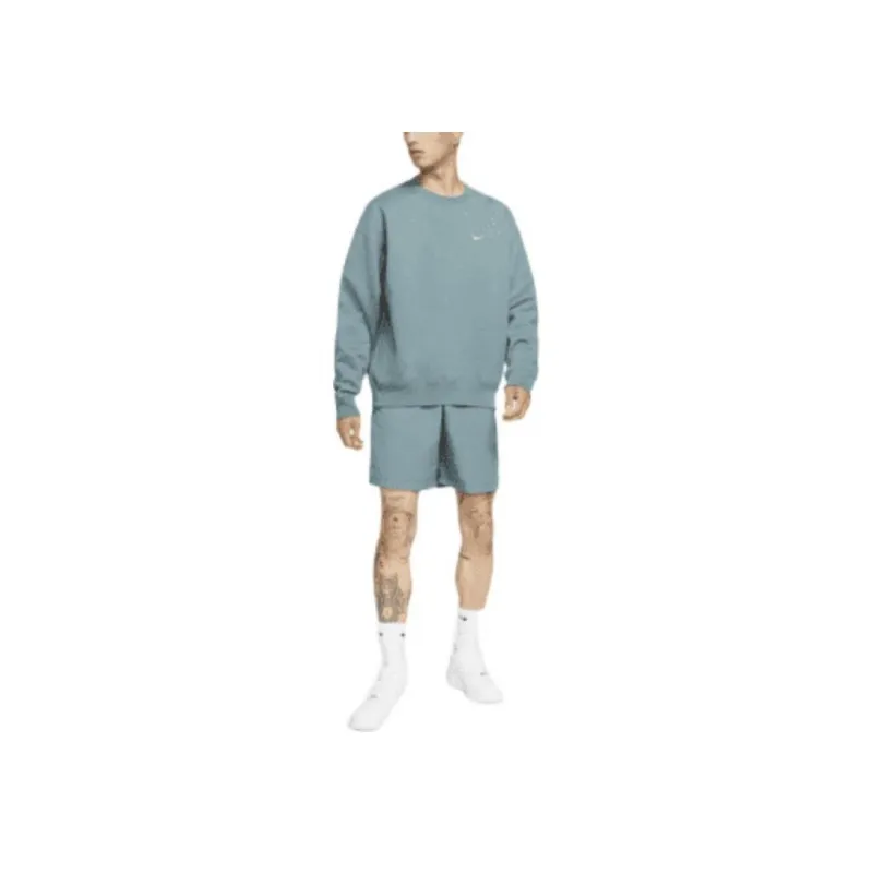 Nike Casual Shorts Men Halberd Leaf Green-2