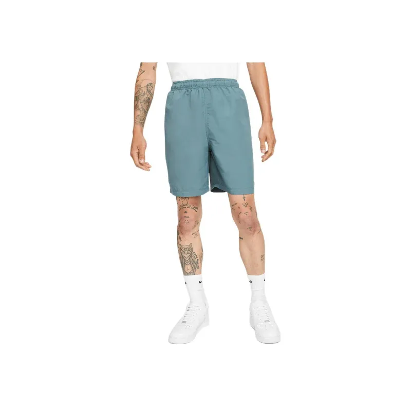 Nike Casual Shorts Men Halberd Leaf Green-3