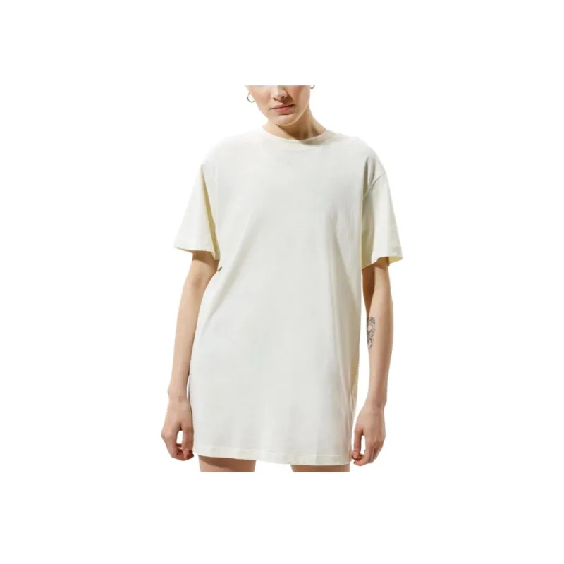 Nike Women's Swoosh Logo Loose Fit Cream T Shirt Cream-4