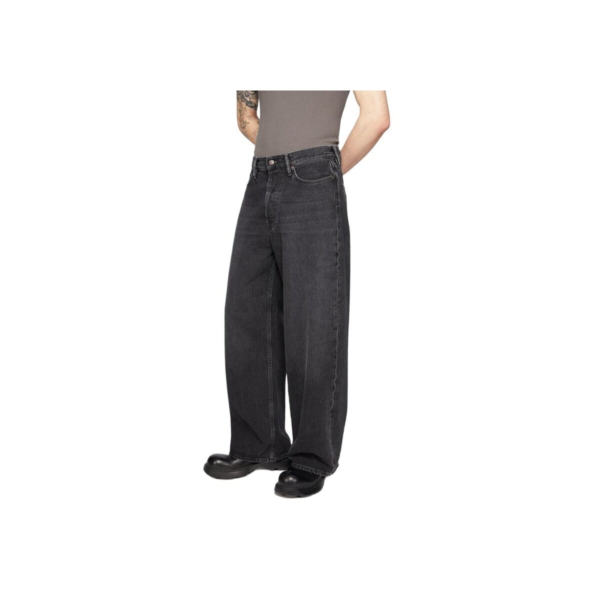 【送料&関税込】Acne Studios Logo Patch Wide-leg Jeans Acne Studios Logo Patch Wide-Leg Jeans - POIZON
