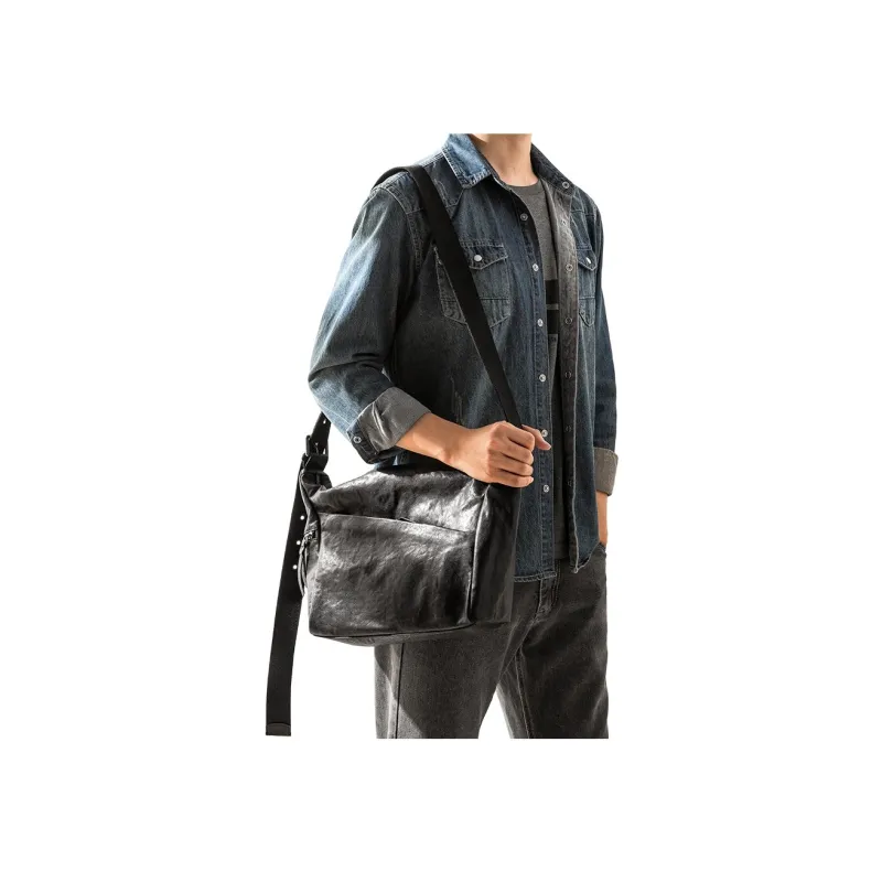 Back Step Cow Leather Shoulder Bag Crossbody Bag Regular Unisex Black-5