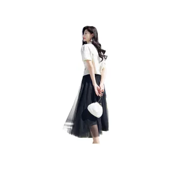 A Paradise For Awakening Skirt Set Women's Beige Top And Black Bottom