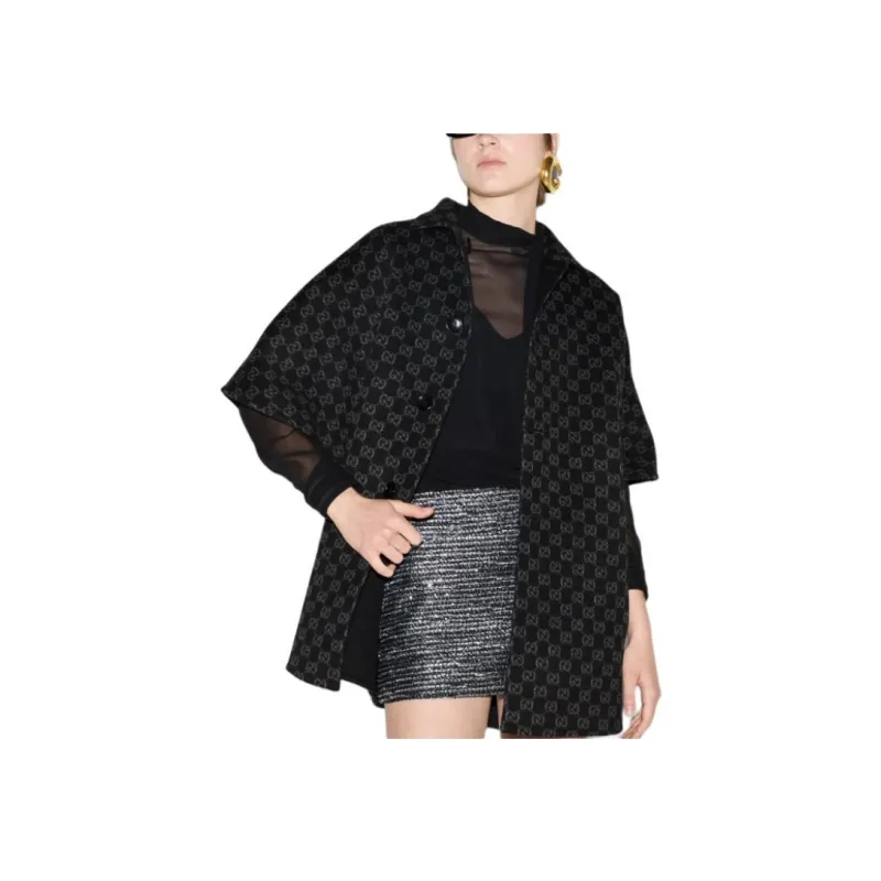 GUCCI Reversible Gg Short Sleeve Coat-5