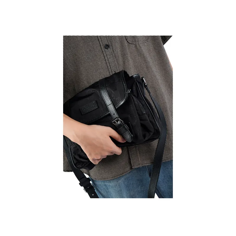 GUCCI GG GUCCIssima Logo Messenger Bag Monogram Black-12