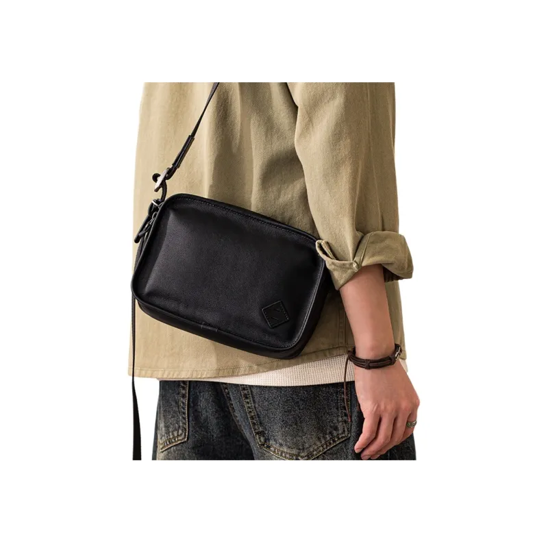 Back step Crossbody Bags Black-5