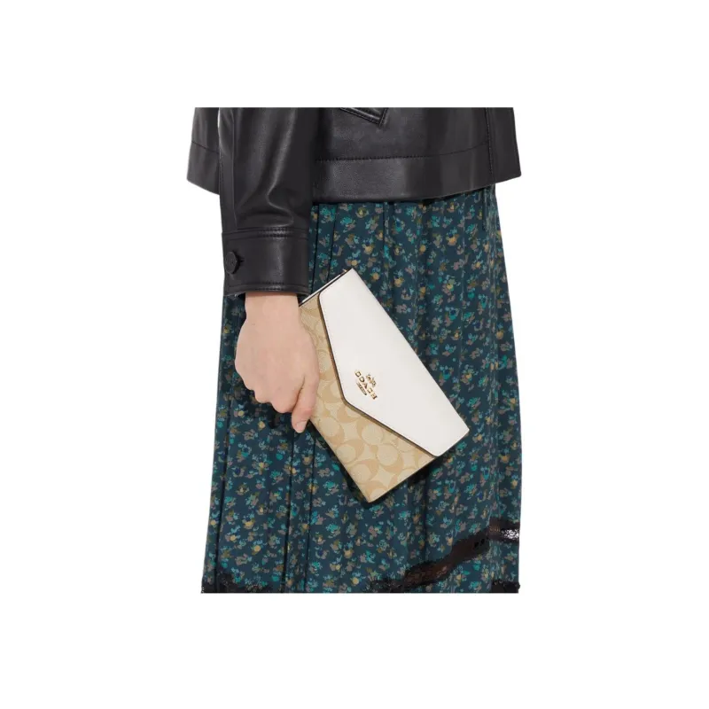 COACH Envelope Shoulder Bags-4