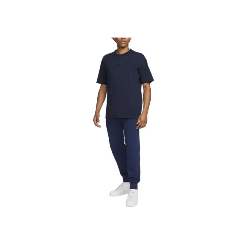 Nike Club Men's Knit Joggers-1