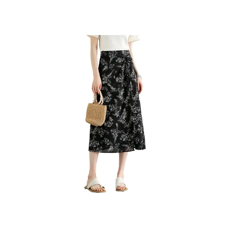 SENTUBILA Casual Short Skirts Women's Black With White Floral-1