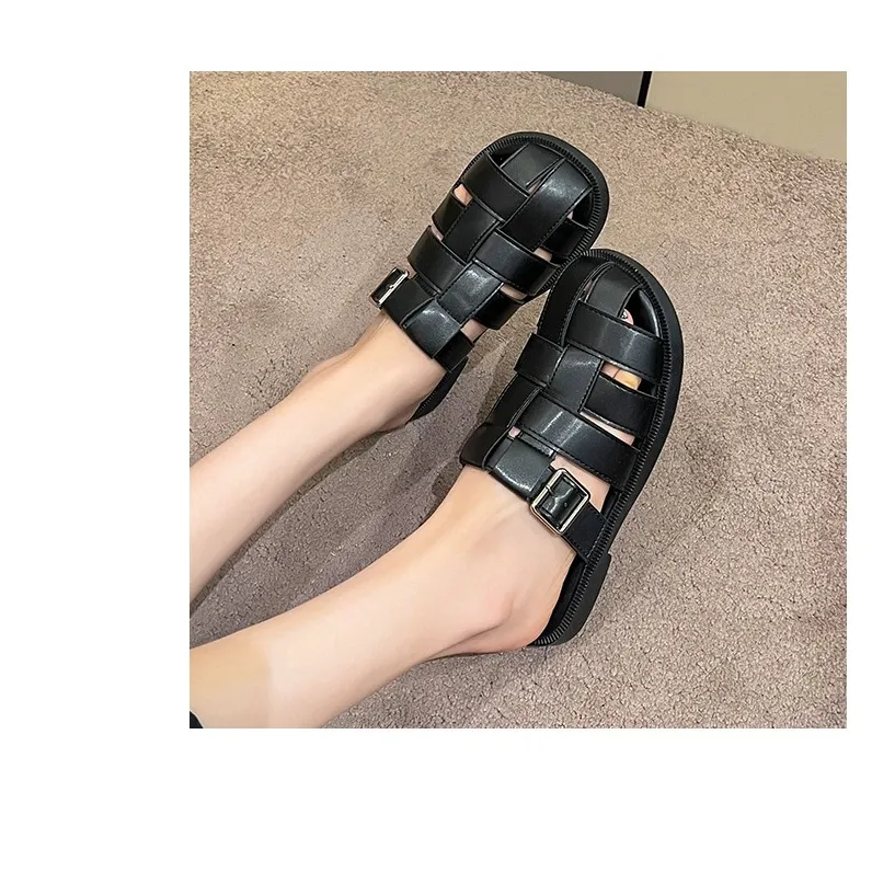 OMS Closed Toe Slippers Women's-6