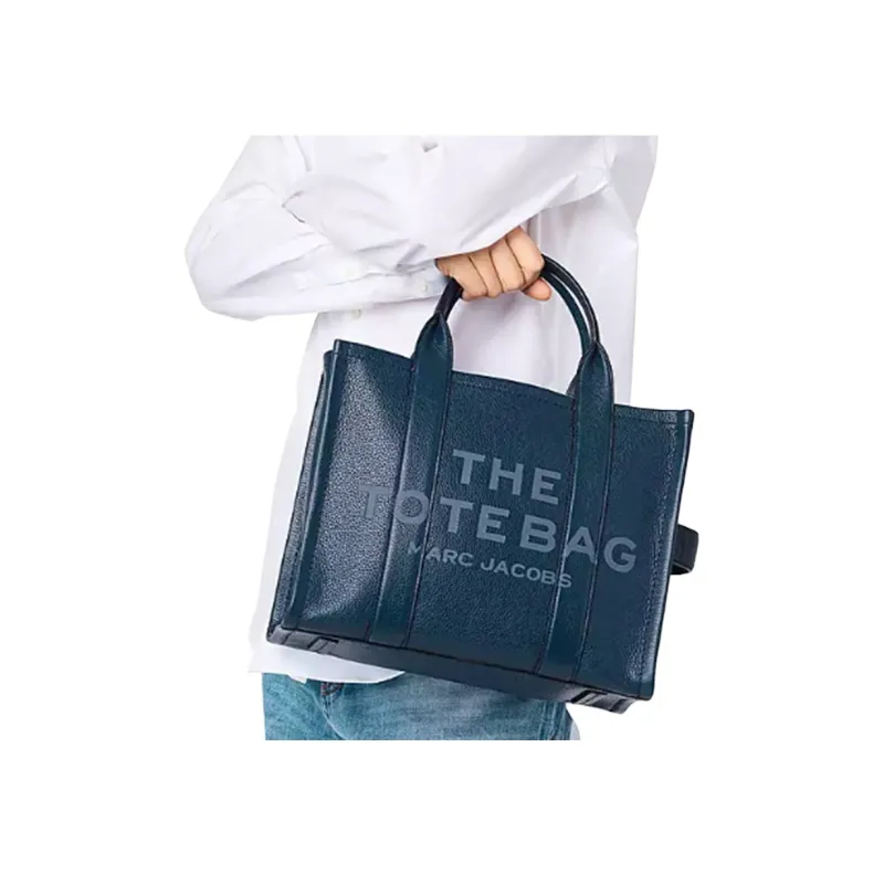 MARC JACOBS The Medium Tote Leather Blue Sea-4