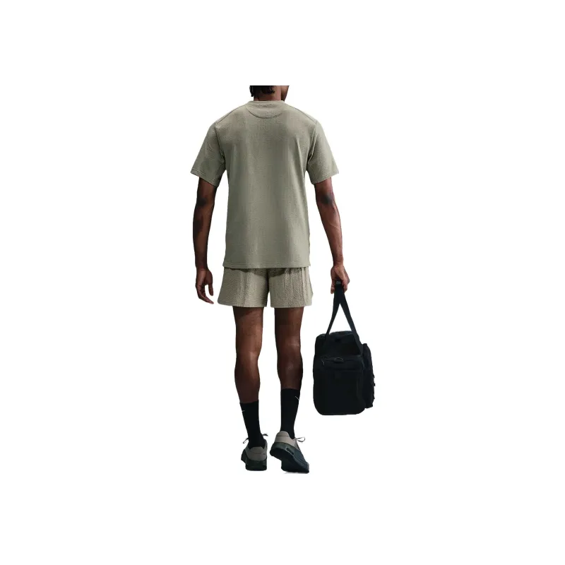 Nike Unlimited Men's Dri FIT 5' Unlined Seersucker Versatile Shorts-4