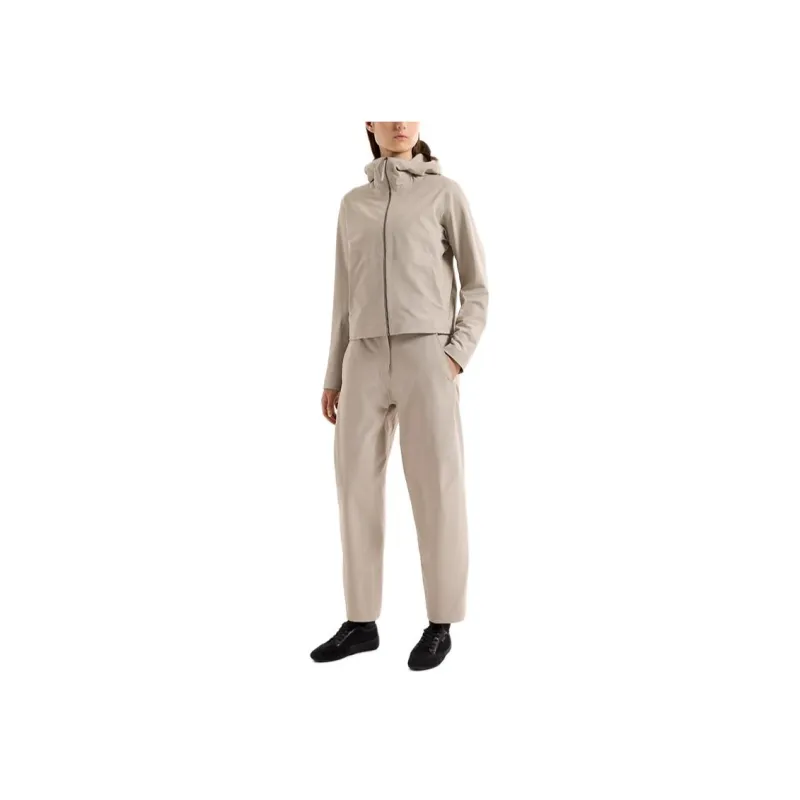 Veilance Focal Lt Hooded Jacket-11