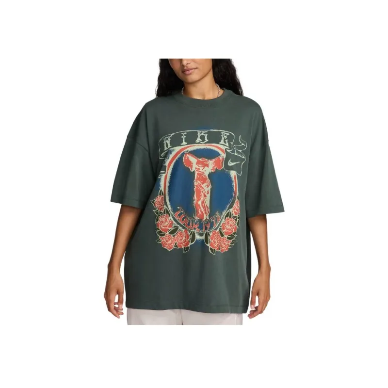 Nike Sportswear Essential Women's Oversized T-Shirt-0