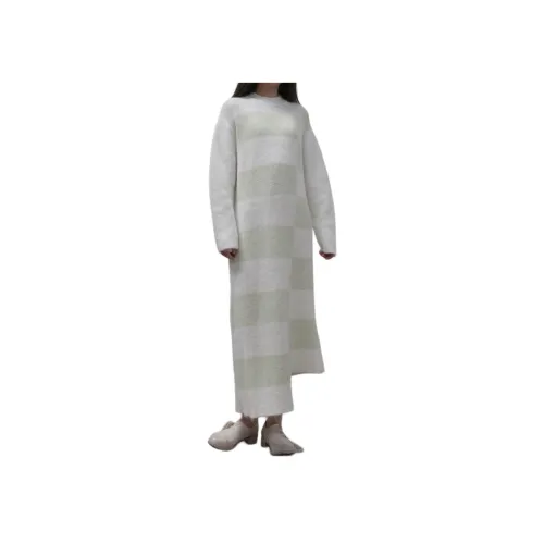 SWAYING KNIT 그린 여성 긴팔 원피스