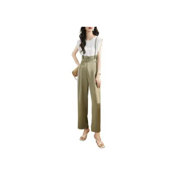 Mo Han Yi Mei Casual Suit Women's White On Top, Grayish Green On The Bottom.