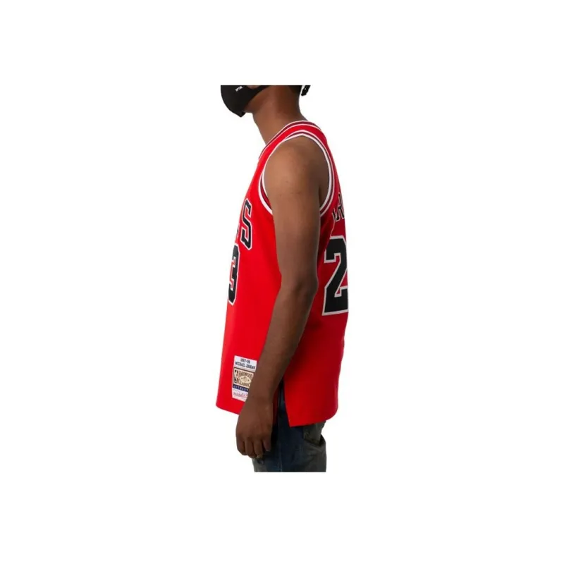 Mitchell & Ness Michael Jordan Chicago Bulls 1997 98 Authentic Jersey-3
