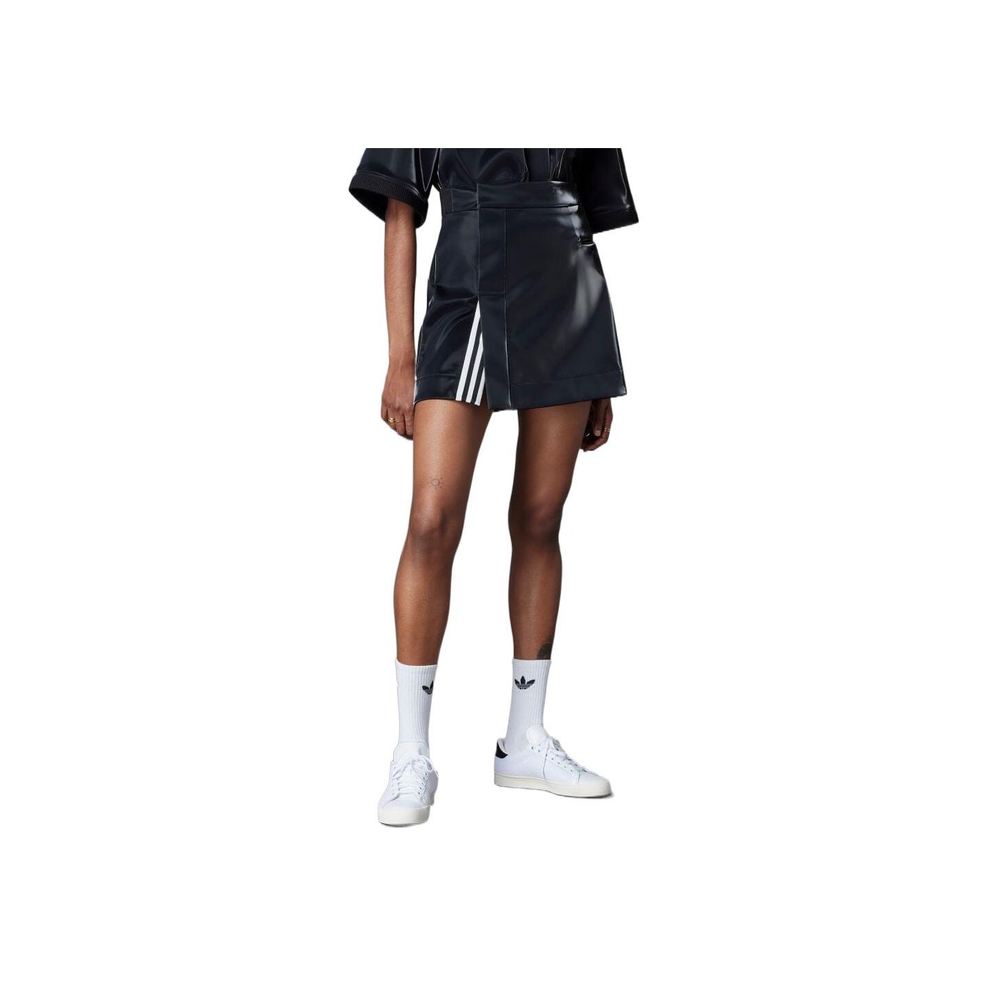 ☆人気☆【Adidas】美脚見え☆ Originals SCOTT SKIRTS adidas Originals x Jeremy Scott mini skirt in all over print