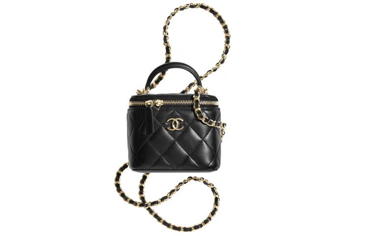 CHANEL 21K Winter Crossbody Bag - POIZON