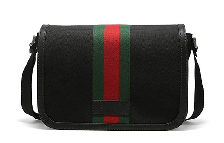 すぐ届く！GUCCI ミディアム ダッフルバッグ (GUCCI/バッグ