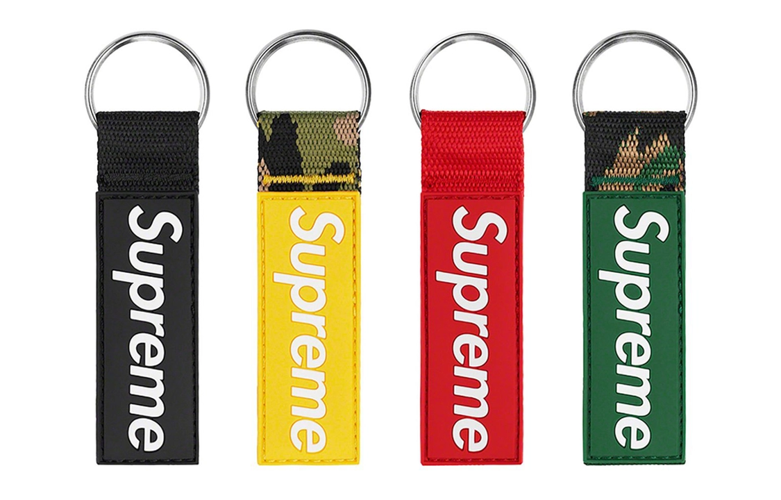 Supreme sold keychain