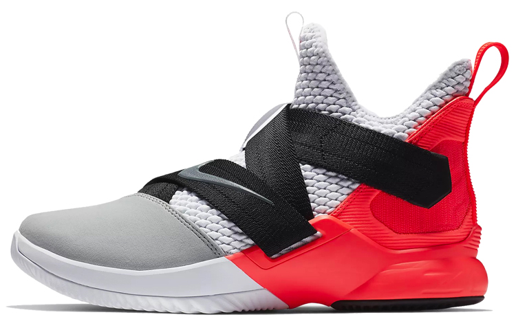 Nike LeBron Soldier 12 Flash Crimson POIZON