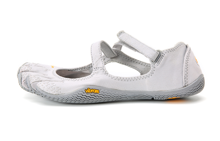 Vibram Training Shoes Women's Low Top Silver/Gray US W 6.5-7
