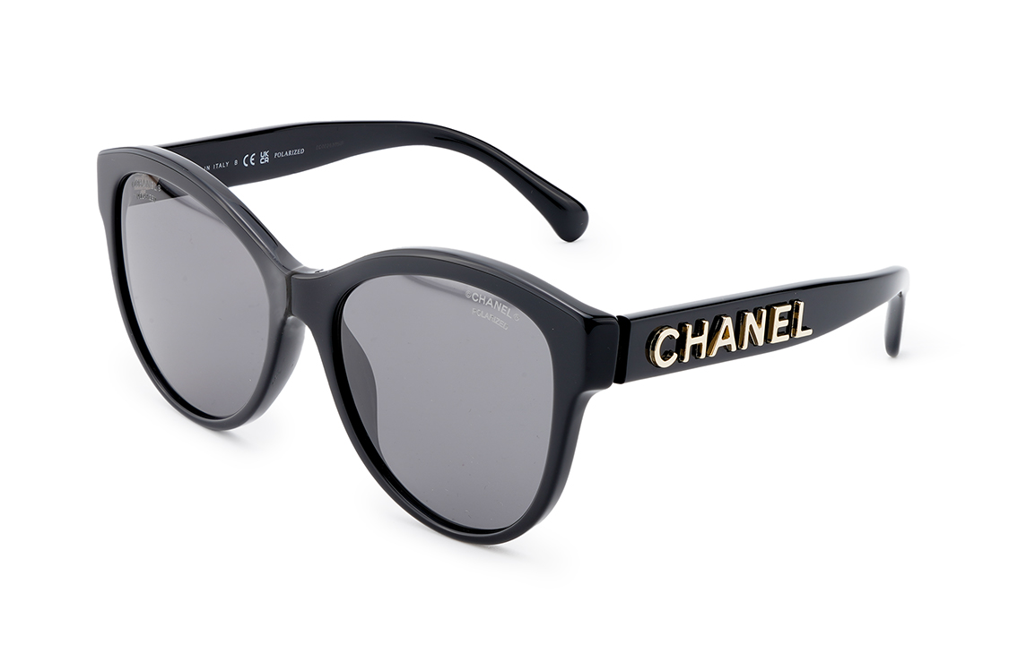 *知的でエレガントな印象* CHANEL Pantos 眼鏡 知的でエレガントな印象* CHANEL Pantos 眼鏡