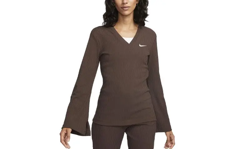 womens nike knit trainers