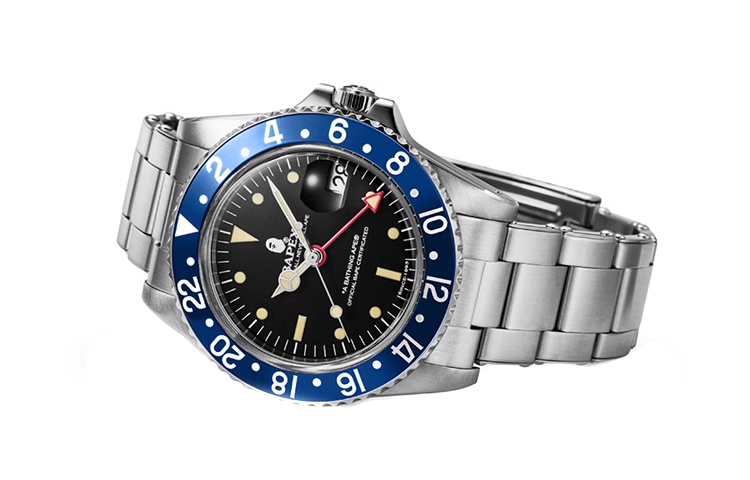 A BATHING APE a BATHING APE Type 2 Bapex Watch Silver/Black A BATHING APE a BATHING APE Type 2 Bapex Watch Silver/Black