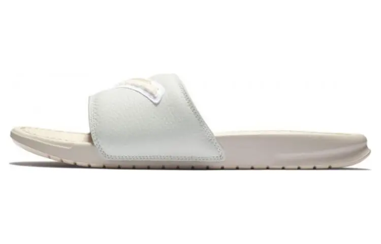 benassi nike flip flops