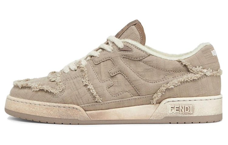 大人上品なおすすめコーデ FENDI Match 'Beige' - POIZON 靴