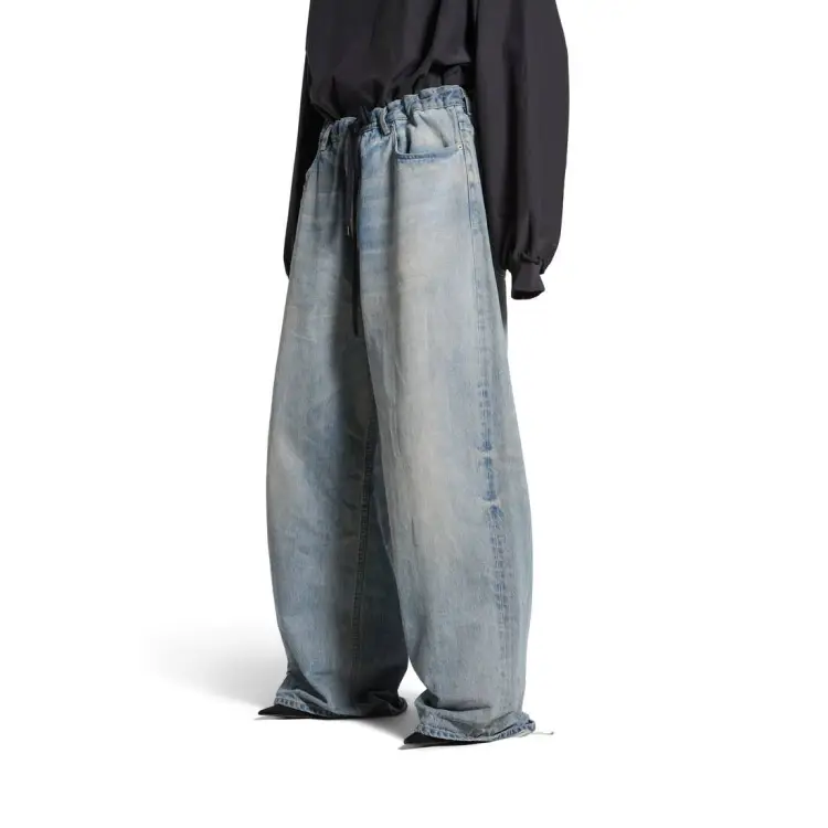 Balenciaga Oversized Baggy Jeans S - POIZON Balenciaga Oversized Baggy Jeans S - POIZON
