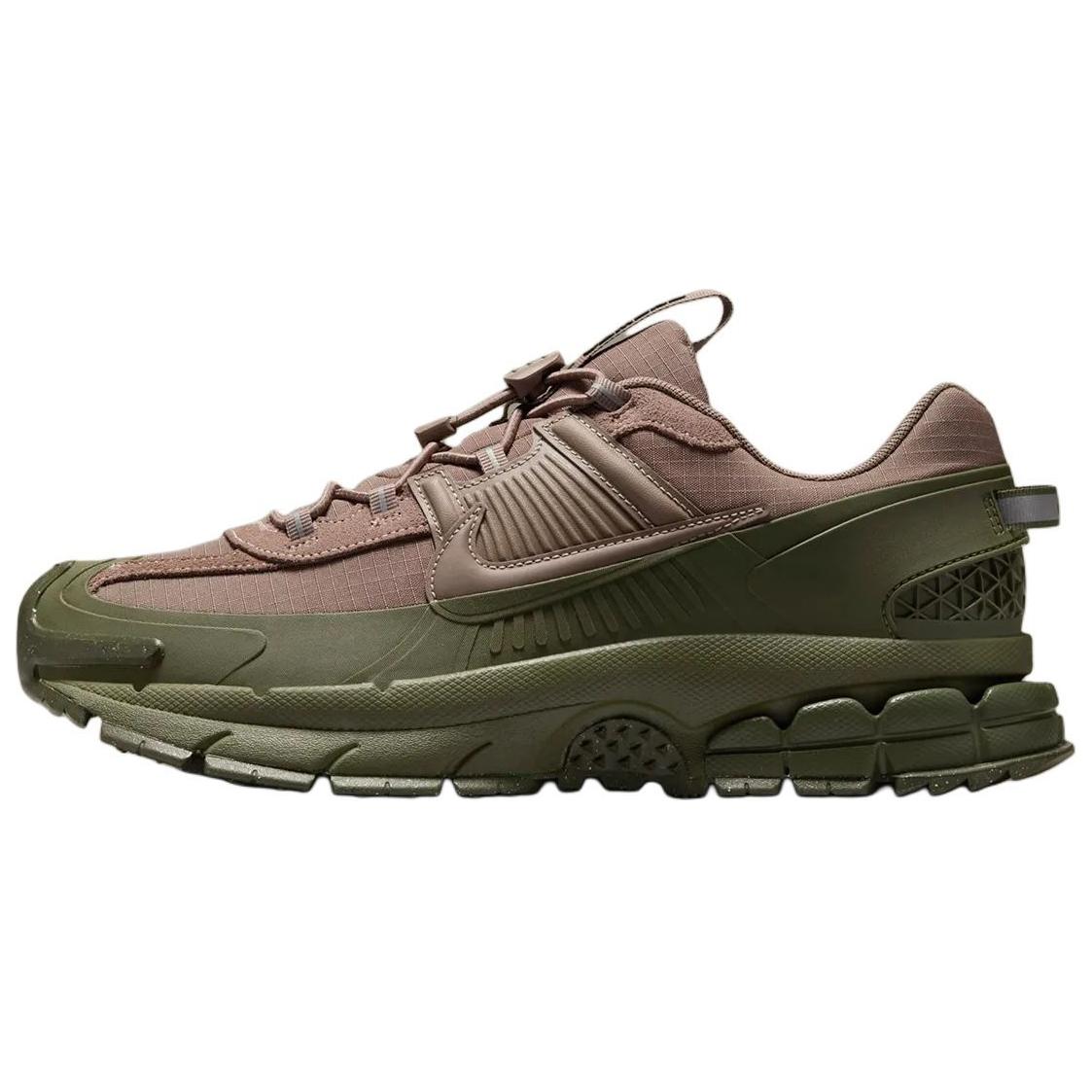 [Nike] VOMERO ROAM OPP1 ☆送料込☆ Nike Vomero Roam | Foot Locker