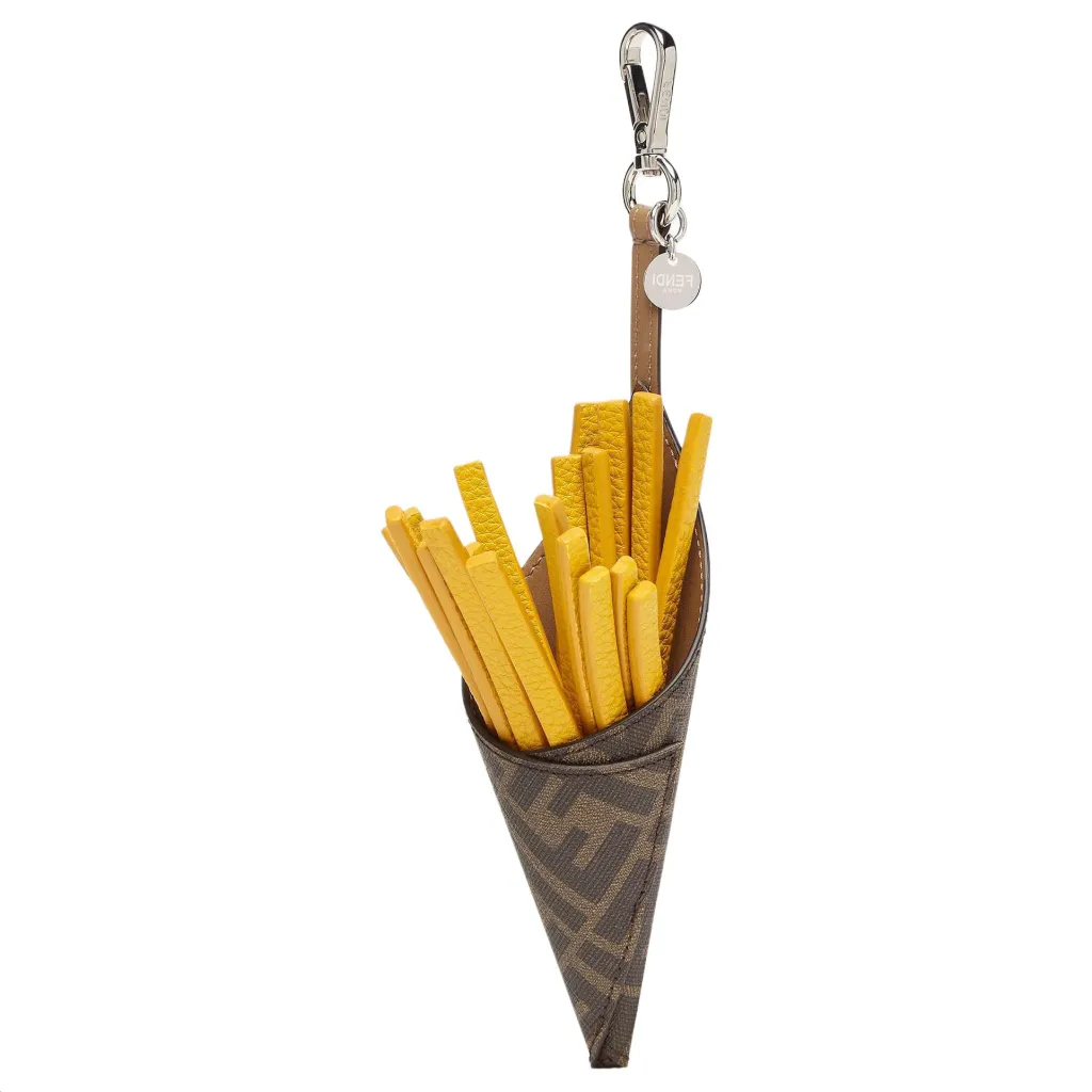 FENDI FENDIlicious Logo Detailed Charm - POIZON