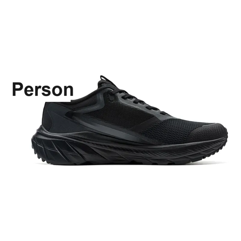 XTEP Comfortably Slip Resistant Coverage Rebound Low Top Casual Running Shoes Men's Black Gray-1