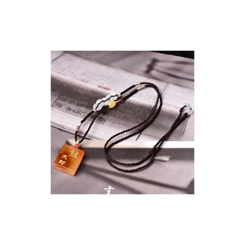 Gu He Agate Jade Necklaces Unisex-3