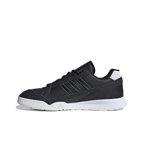 Adidas A.R Trainer Core Black White