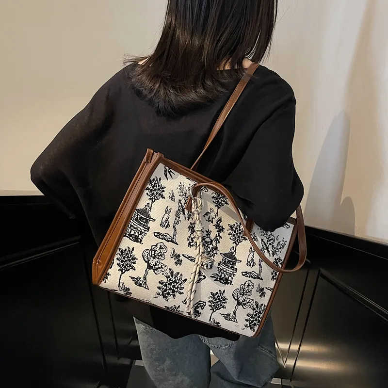 Versman Fabric Shoulder Bag Handbag Large Size Women's Black Brown-10