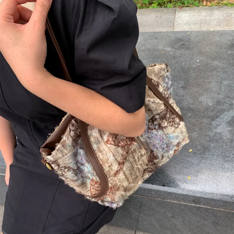 MACKJANICE Shoulder Bags Coffee Butterfly-9