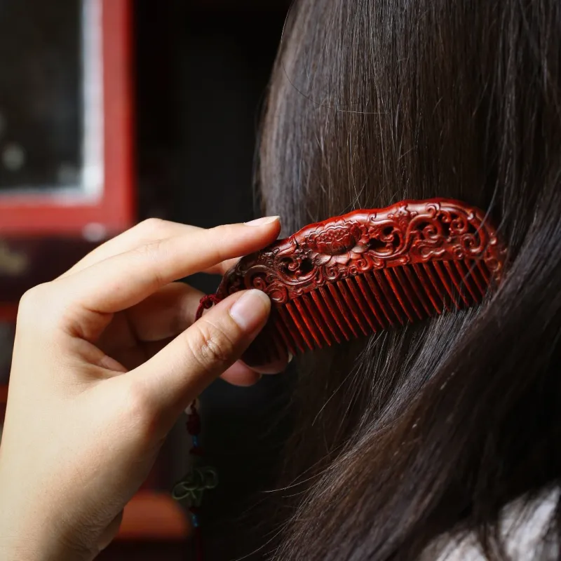 FANGYUANXIAOFU Small Leaf Red Sandalwood Wooden Comb Women's-1