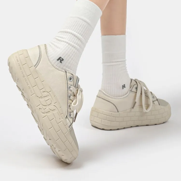 Dafu Leaps Forward Non slip Breathable And Wear resistant Low Top Skateboard Shoes Women's Beige-1