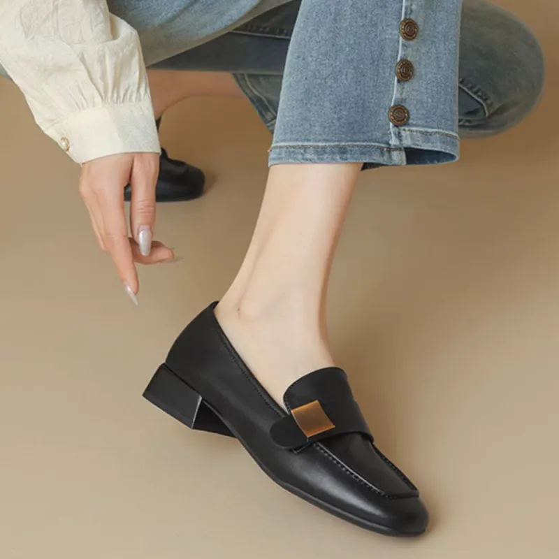 DAPHNE Loafers Women's Beige/Black-12